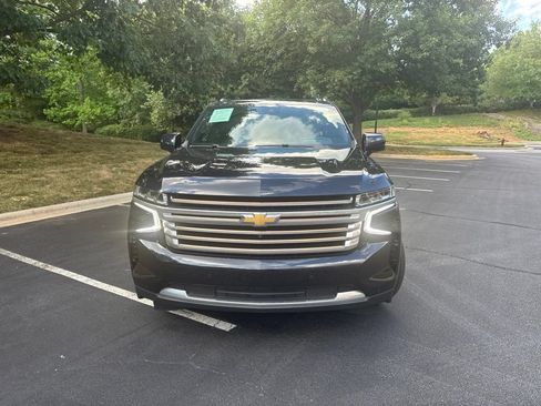 Used 2023 Chevrolet Tahoe High Country AWD/4WD image 2