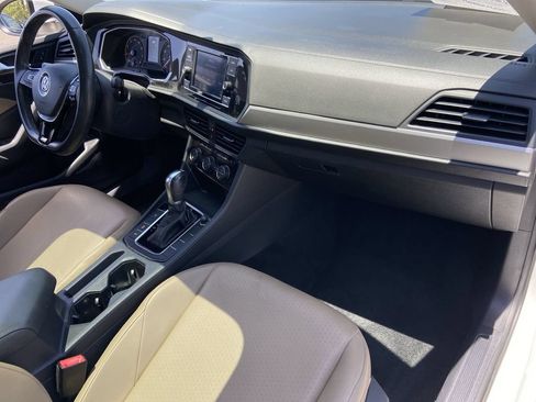 Used 2019 Volkswagen Jetta SE FWD image 24