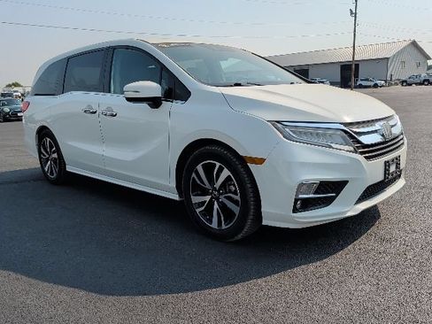 Used 2019 Honda Odyssey Elite image 2