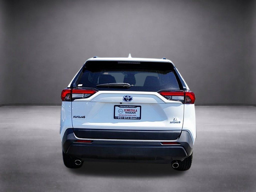 Used 2024 Toyota RAV4 LE AWD/4WD image 6