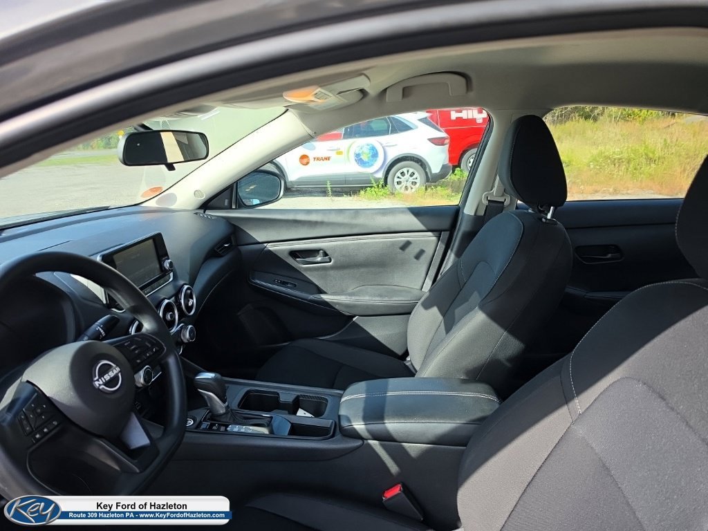 Used 2025 Nissan Sentra S FWD image 29