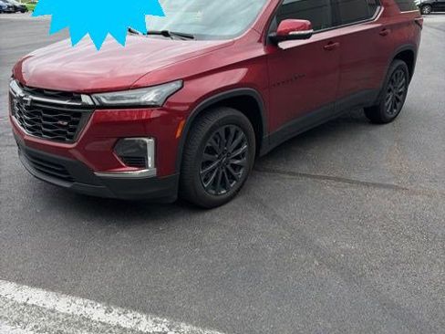 Used 2022 Chevrolet Traverse RS w/ LPO, Floor Liner Package AWD/4WD image 1