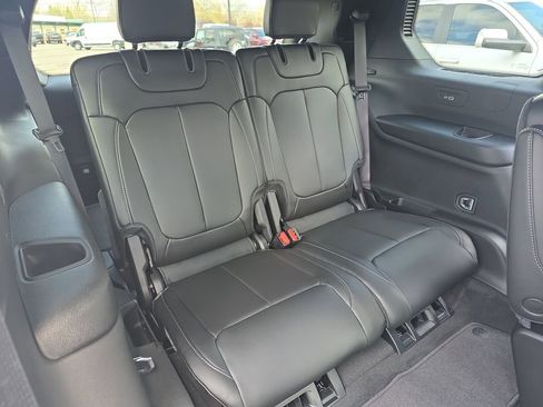 New 2026 Jeep Grand Cherokee L Limited image 12