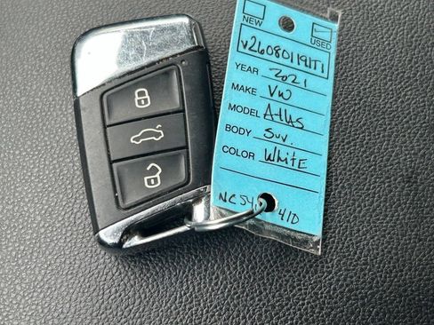 Used 2022 Volkswagen Atlas SE FWD image 39