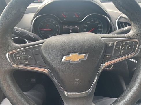 Used 2018 Chevrolet Cruze LT w/ Convenience Package image 14