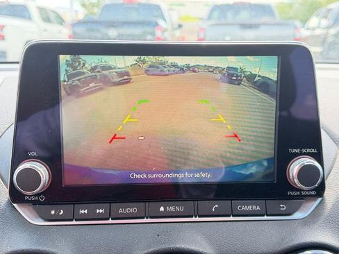 Certified 2021 Nissan Sentra SV FWD image 16