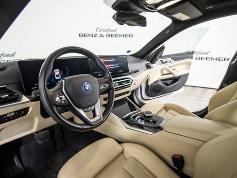 Used 2023 BMW i4 eDrive40 RWD image 21