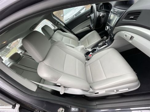 Used 2017 Acura ILX w/Premium Pkg image 21