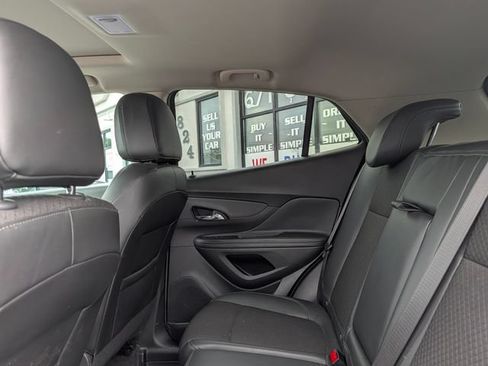 Used 2022 Buick Encore Preferred AWD/4WD image 16