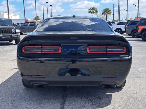 Used 2021 Dodge Challenger SRT Hellcat w/ Plus Package image 6