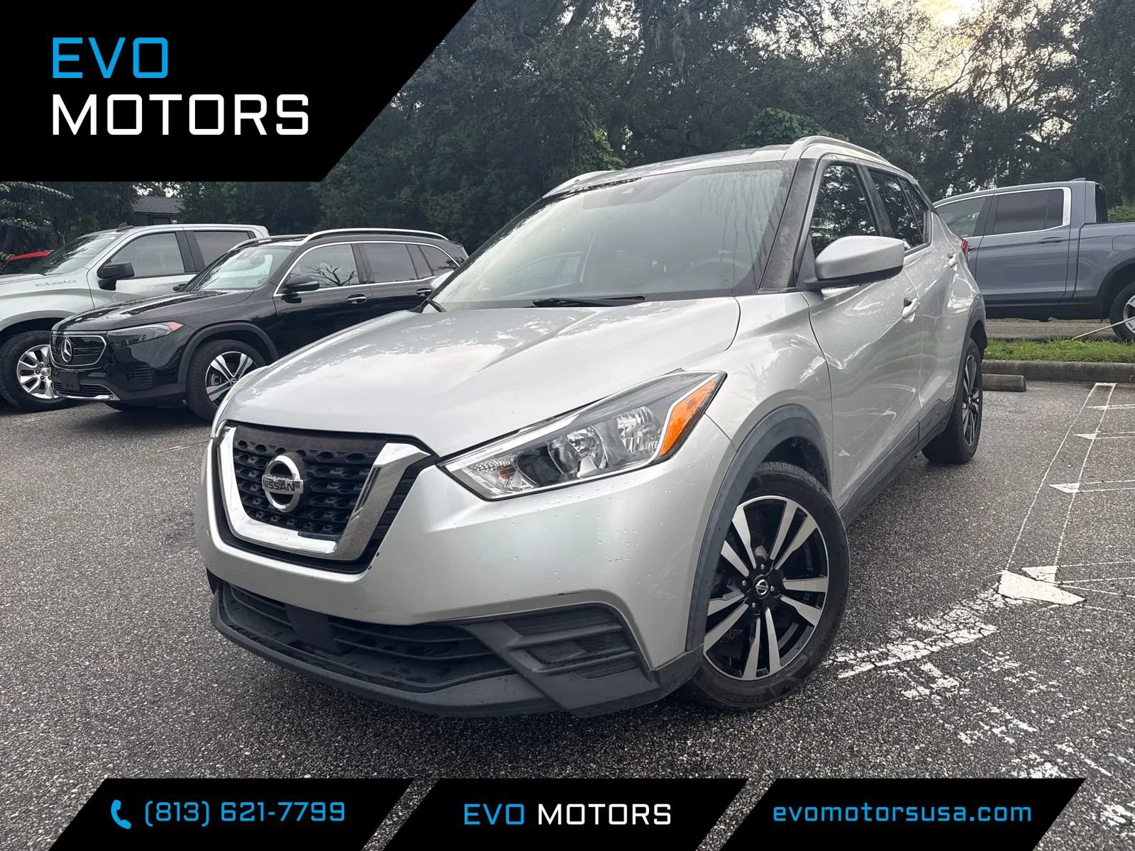 Used 2020 Nissan Kicks SV FWD image 1