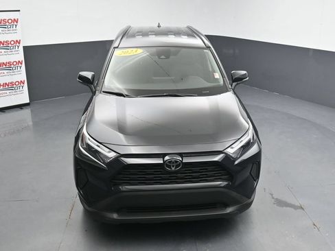 Used 2023 Toyota RAV4 XLE FWD image 28