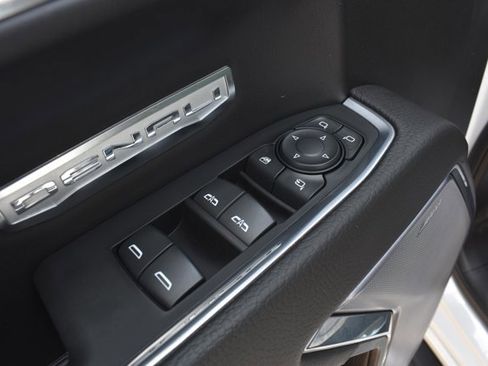 Used 2023 GMC Sierra 1500 Denali w/ Technology Package image 16