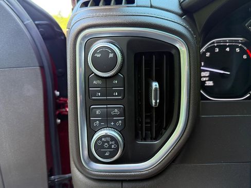 Used 2019 GMC Sierra 1500 SLT w/ SLT Premium Plus Package AWD/4WD image 16