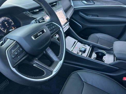 New 2026 Jeep Grand Cherokee Limited image 10
