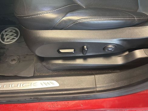 Used 2019 Buick Envision Essence AWD/4WD image 22