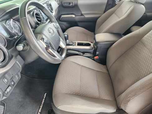Used 2023 Toyota Tacoma SR5 RWD image 11