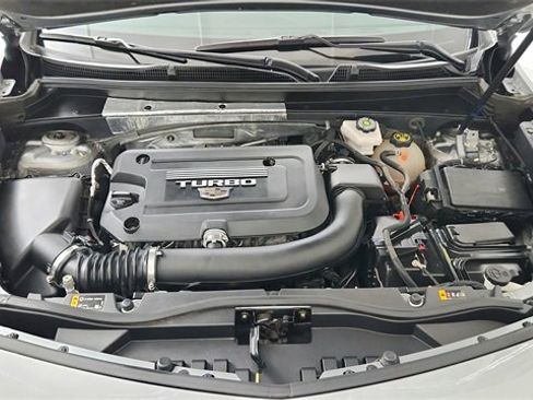 Certified 2023 Cadillac XT4 Luxury w/ Cold Weather Package image 25