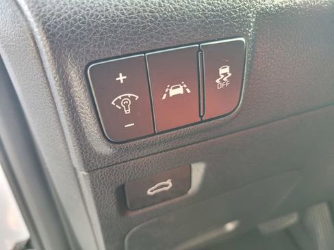 Used 2023 Kia K5 GT-Line image 17