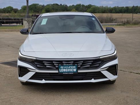 New 2026 Hyundai Elantra SEL Sport Premium FWD image 2