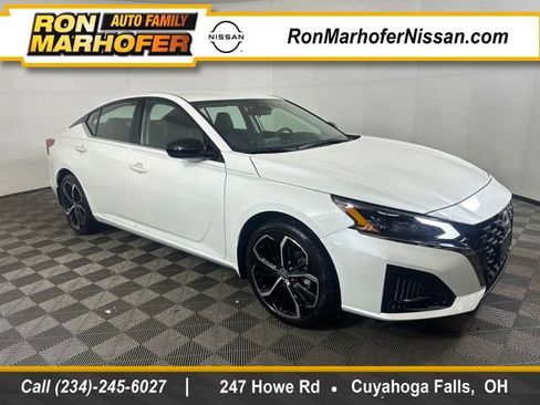 Certified 2025 Nissan Altima 2.5 SR image 1