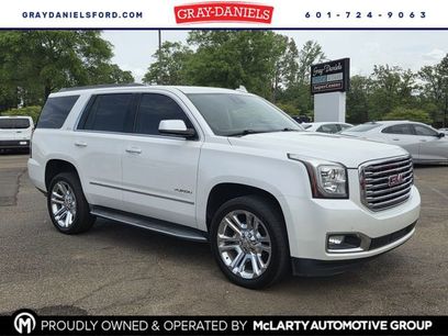 Used 2017 GMC Yukon SLT w/ Premium Edition
