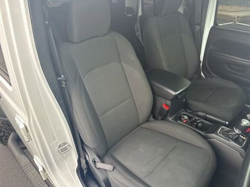 Used 2023 Jeep Gladiator Sport image 20