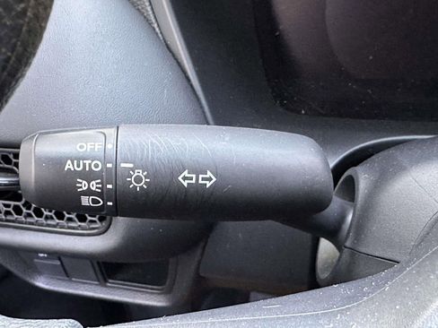 Used 2023 Honda HR-V LX image 29