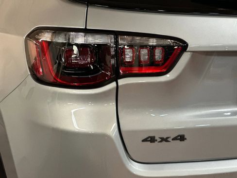 New 2026 Jeep Compass Latitude image 25