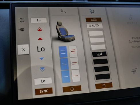 New 2026 Land Rover Range Rover Velar Dynamic SE image 26