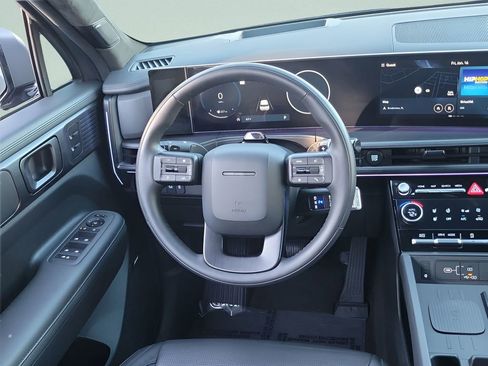 Used 2025 Hyundai Santa Fe Calligraphy image 19