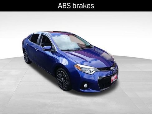 Used 2015 Toyota Corolla S image 3