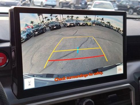 Used 2024 Toyota Tacoma TRD Sport w/ TRD Sport Upgrade Package image 12