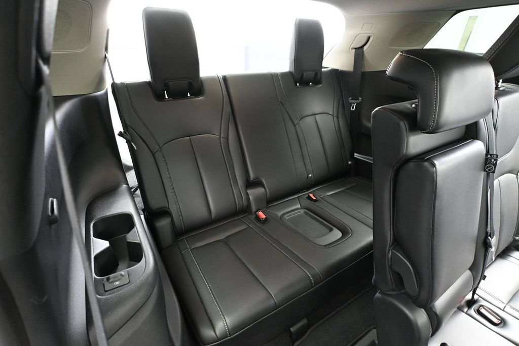 Used 2024 INFINITI QX60 Luxe AWD/4WD image 39