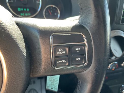 Used 2018 Jeep Wrangler Unlimited Sport S AWD/4WD image 19