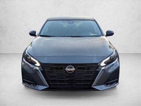 Certified 2025 Nissan Altima 2.5 S FWD image 2