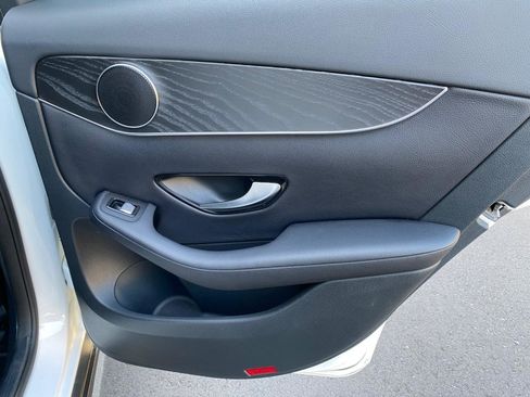 Used 2016 Mercedes-Benz GLC 300 w/ Premium Package image 39