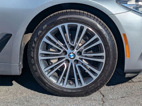 Used 2019 BMW 530i xDrive w/ Convenience Package image 30