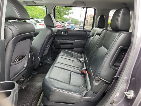 Used 2015 Honda Pilot Touring image 10