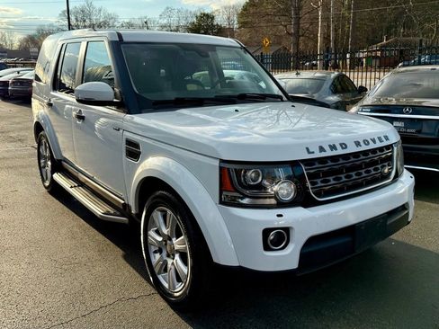 Used 2015 Land Rover LR4 HSE image 3