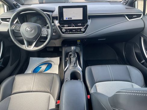 Used 2025 Toyota Corolla XSE FWD image 15