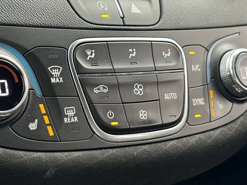 Used 2024 Chevrolet Malibu LT FWD image 36