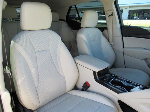 Used 2023 Buick Envision Preferred image 8