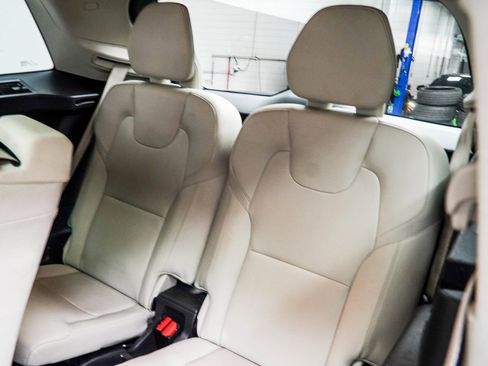 Used 2023 Volvo XC90 B6 Plus w/ Protection Package Premier image 39