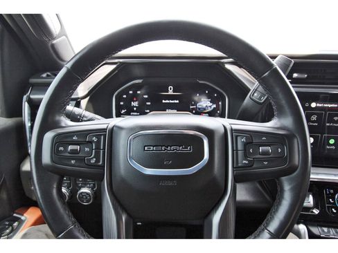 Used 2024 GMC Sierra 2500 Denali Ultimate w/ Max Trailering Package AWD/4WD image 17