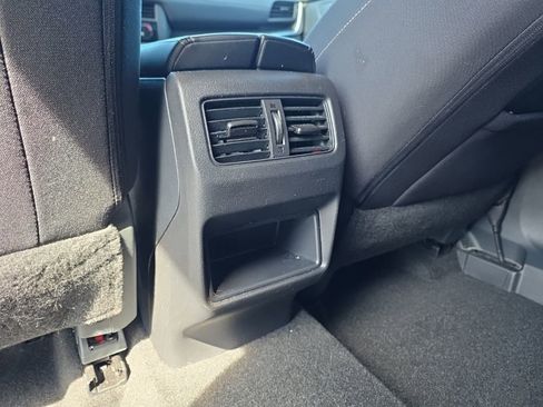 Used 2024 Nissan Rogue S image 13