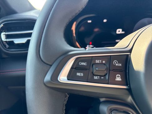 Certified 2024 Dodge Hornet GT image 25