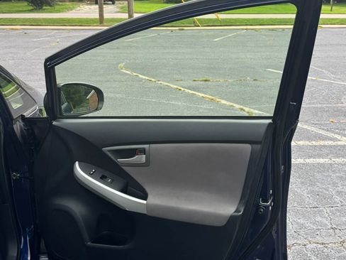 Used 2013 Toyota Prius Two FWD image 20