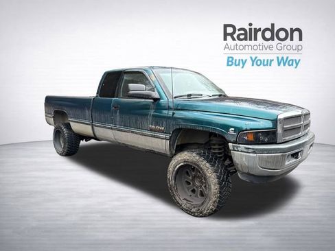 Used 1997 Dodge Ram 2500 Truck 4x4 Club Cab image 1