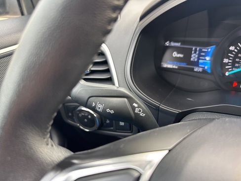 Certified 2024 Ford Edge SEL image 6